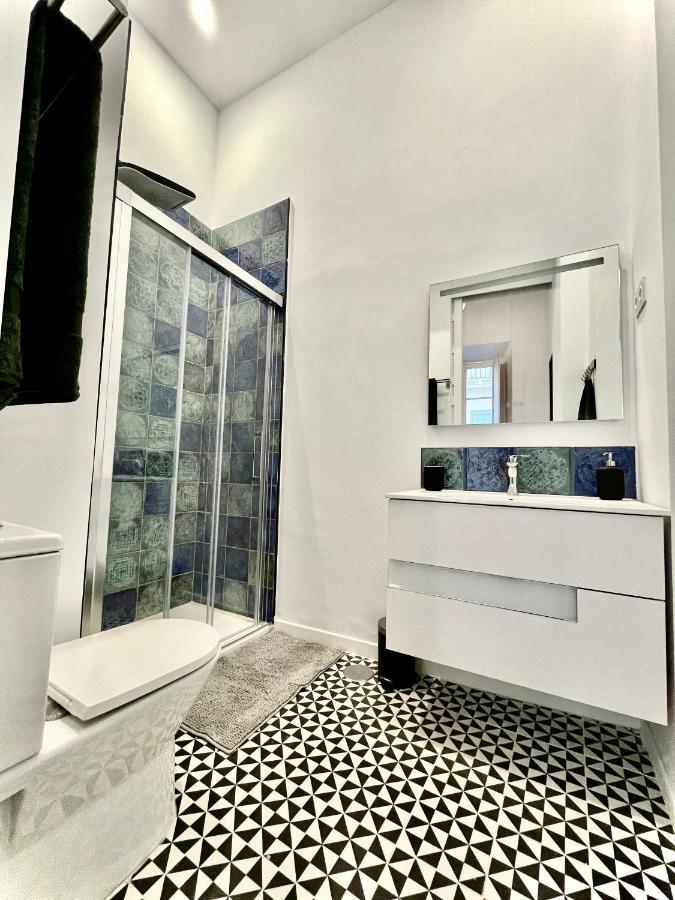 Puerta Azul 3 Bedroom Deluxe Apartment Малага Экстерьер фото